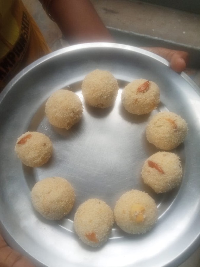 Sooji Laddoo